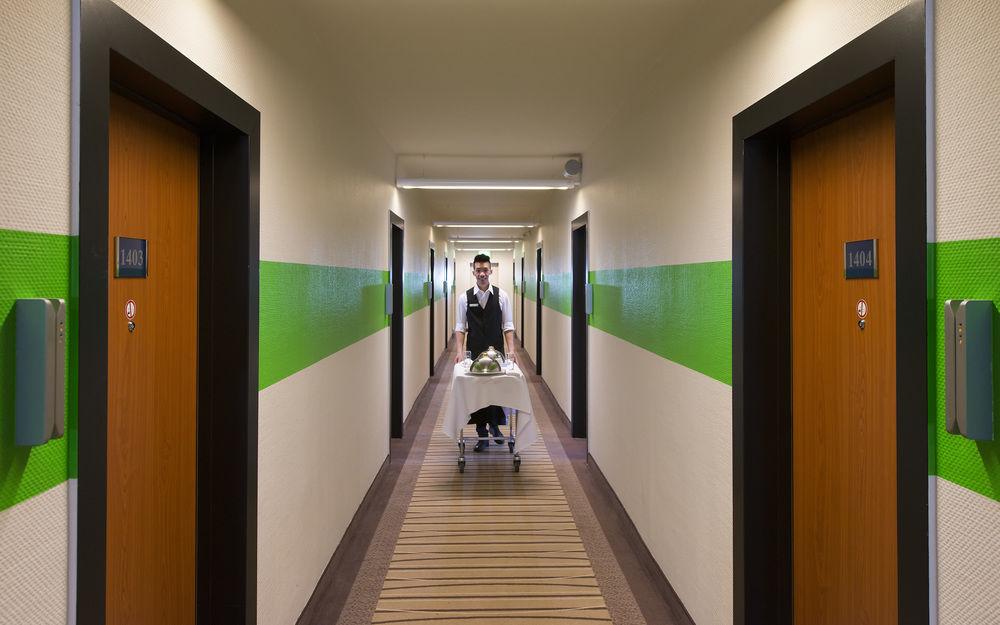 Holiday Inn Berlin City-East Landsberger Allee, An Ihg Hotel ภายนอก รูปภาพ