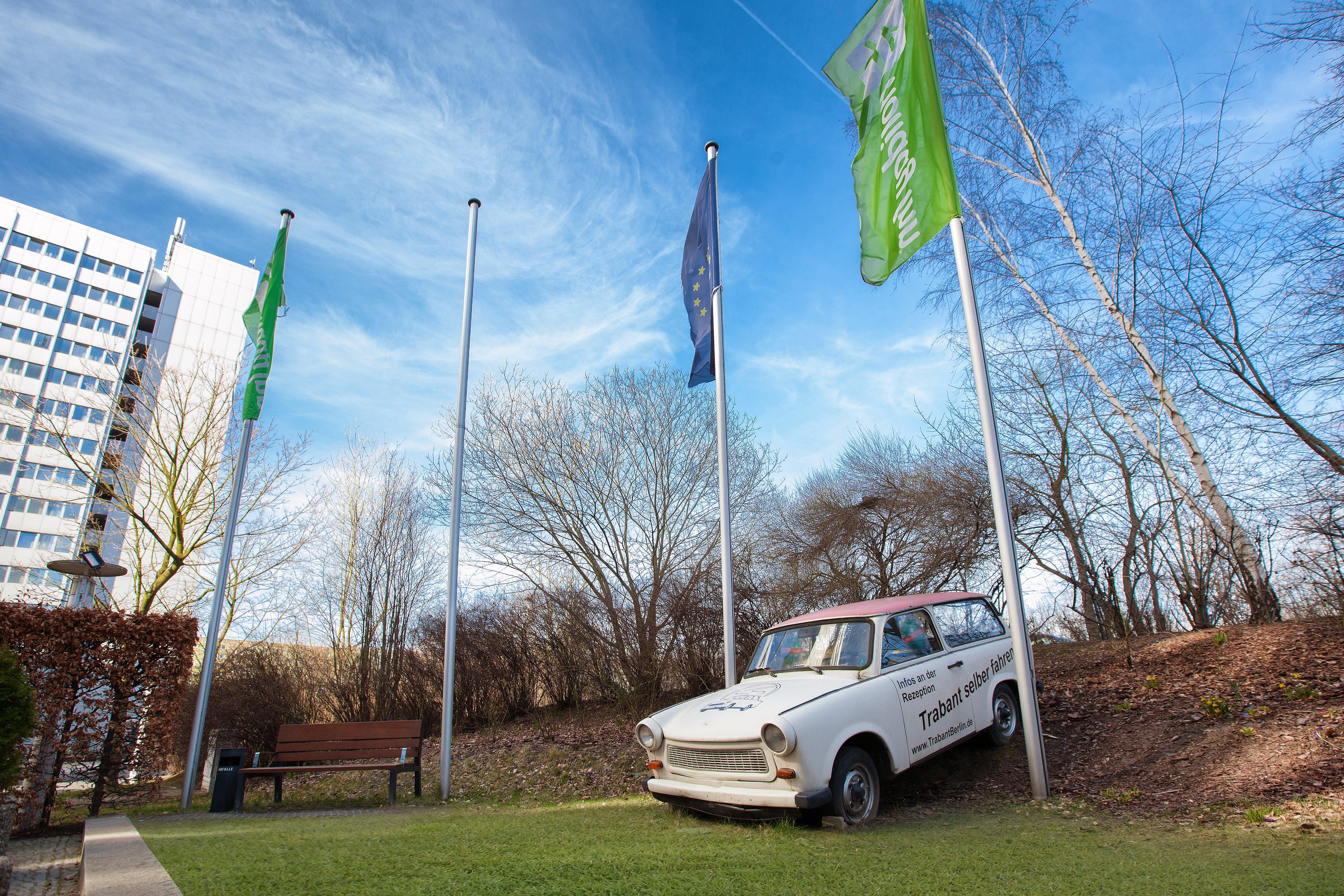 Holiday Inn Berlin City-East Landsberger Allee, An Ihg Hotel ภายนอก รูปภาพ