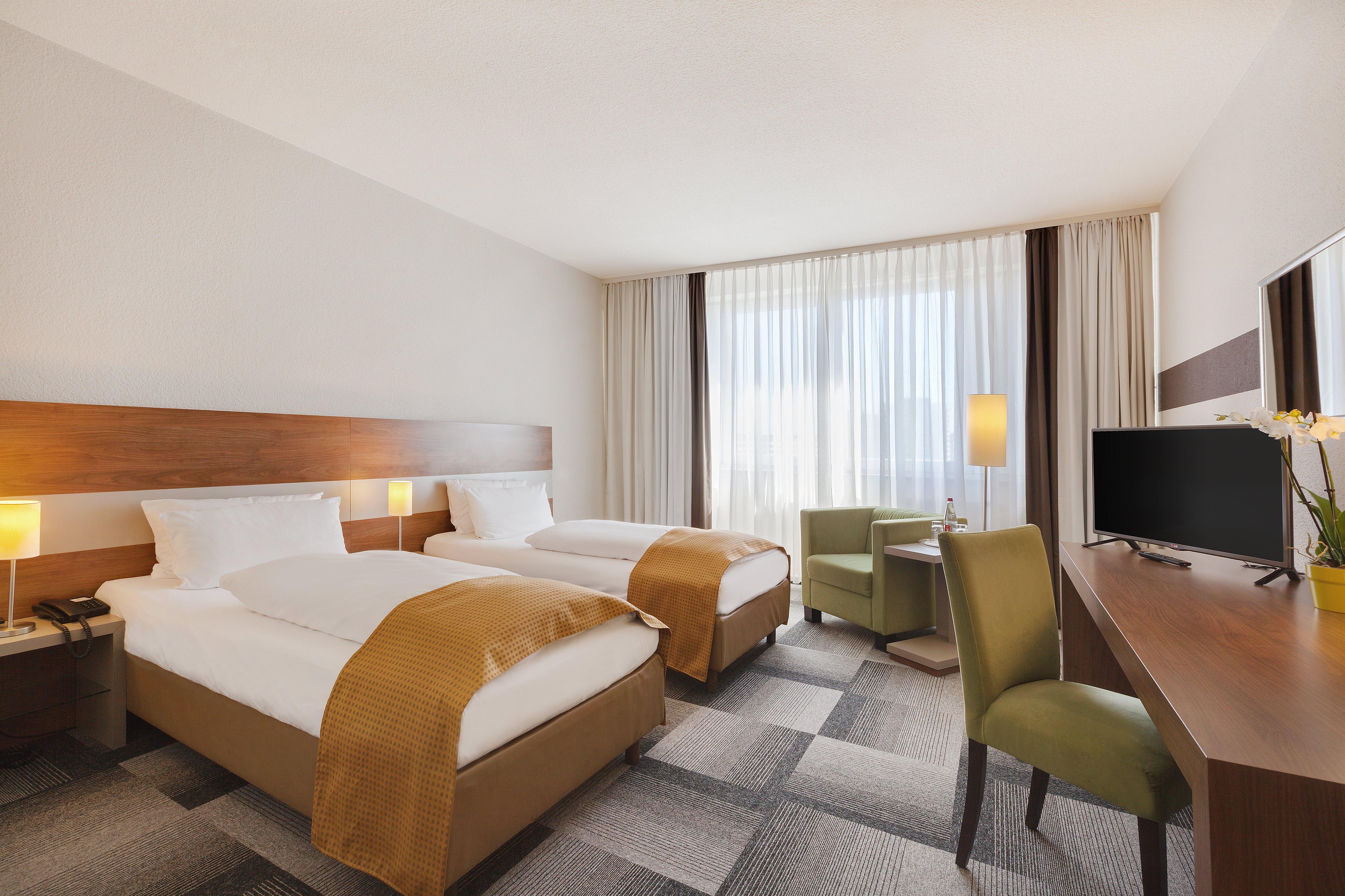 Holiday Inn Berlin City-East Landsberger Allee, An Ihg Hotel ภายนอก รูปภาพ