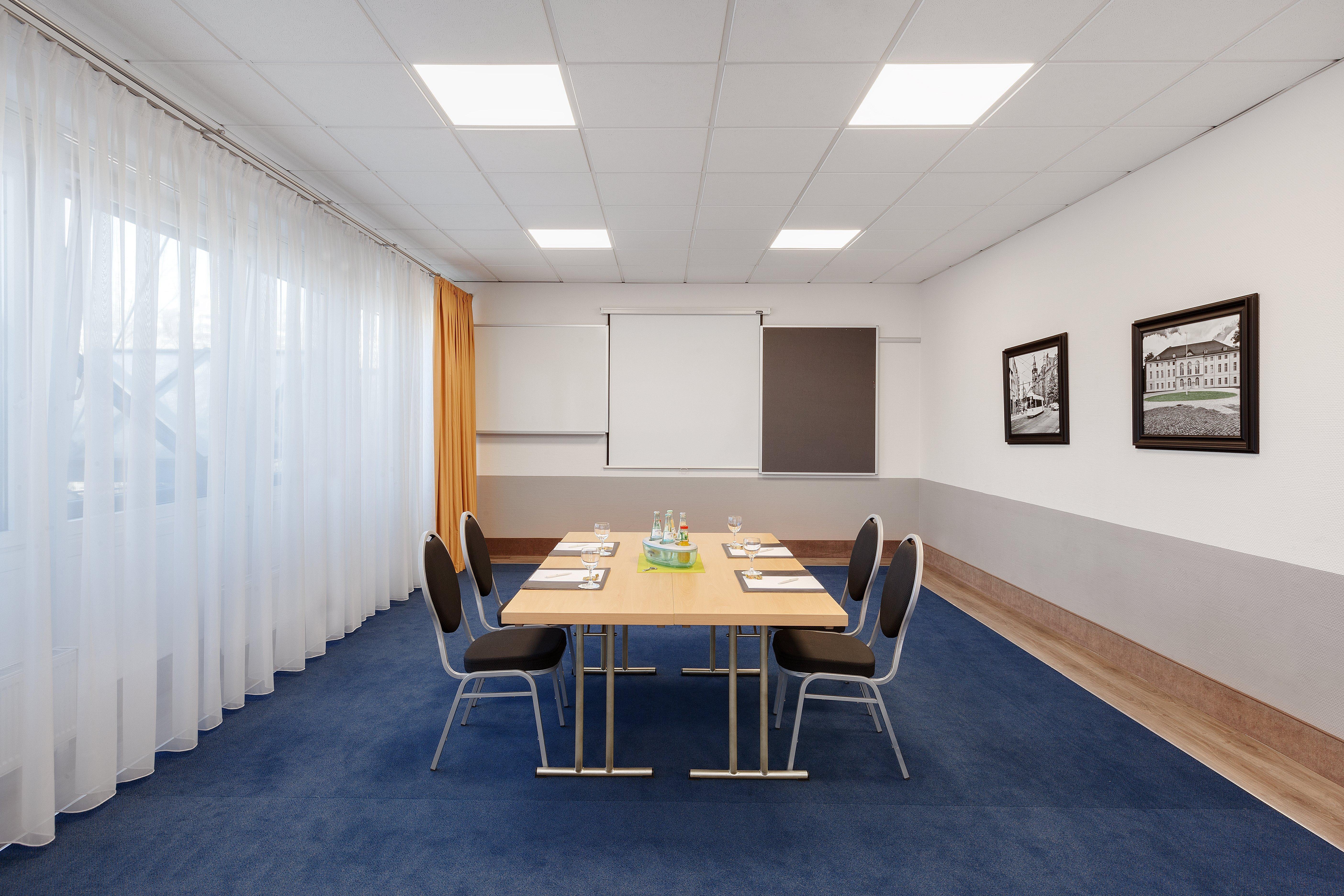 Holiday Inn Berlin City-East Landsberger Allee, An Ihg Hotel ธุรกิจ รูปภาพ