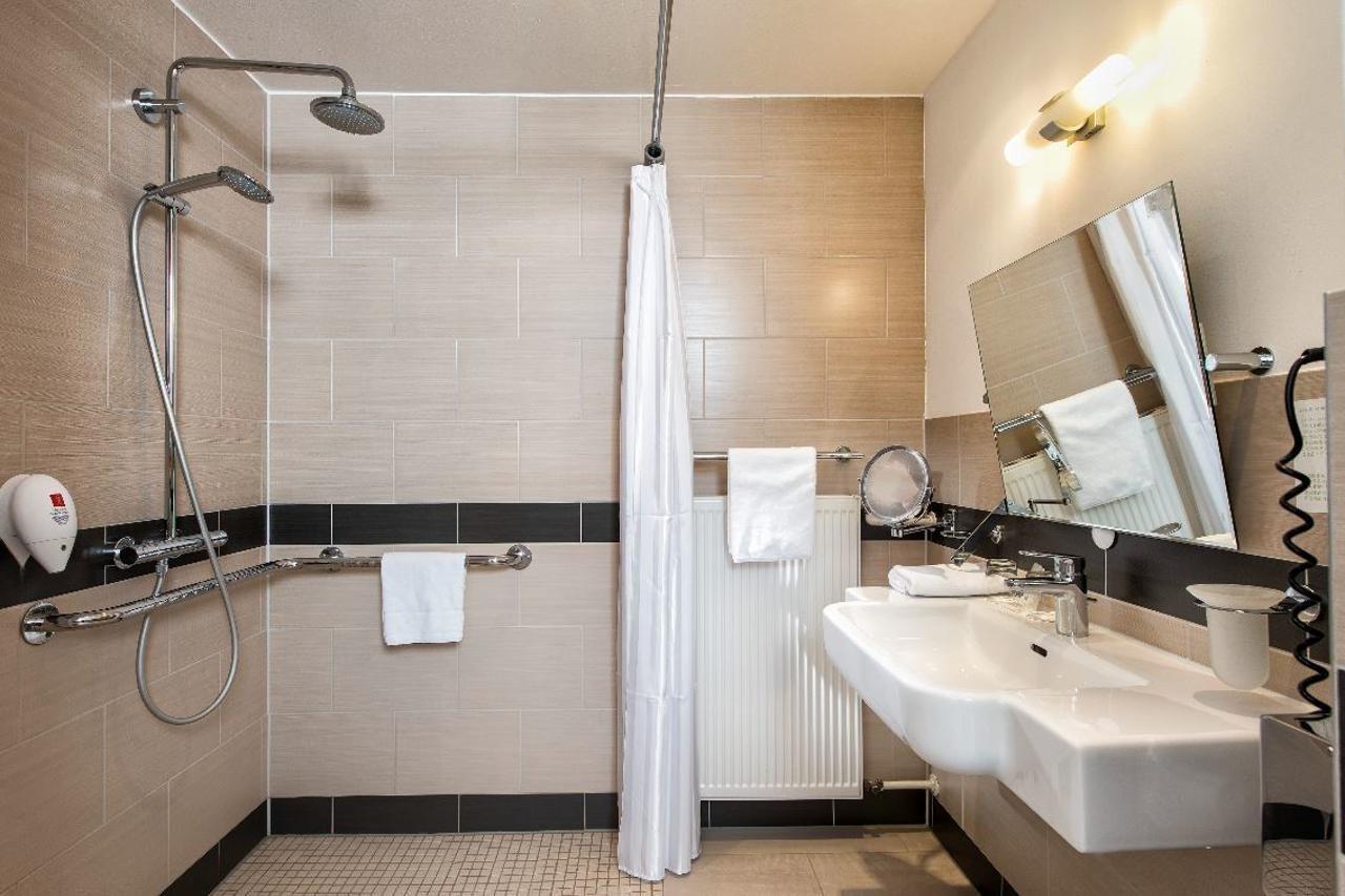 Holiday Inn Berlin City-East Landsberger Allee, An Ihg Hotel ภายนอก รูปภาพ